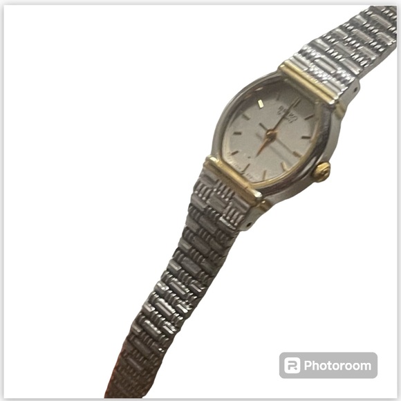 Seiko Women Watch Stainless Steel -EUC - Picture 2 of 12